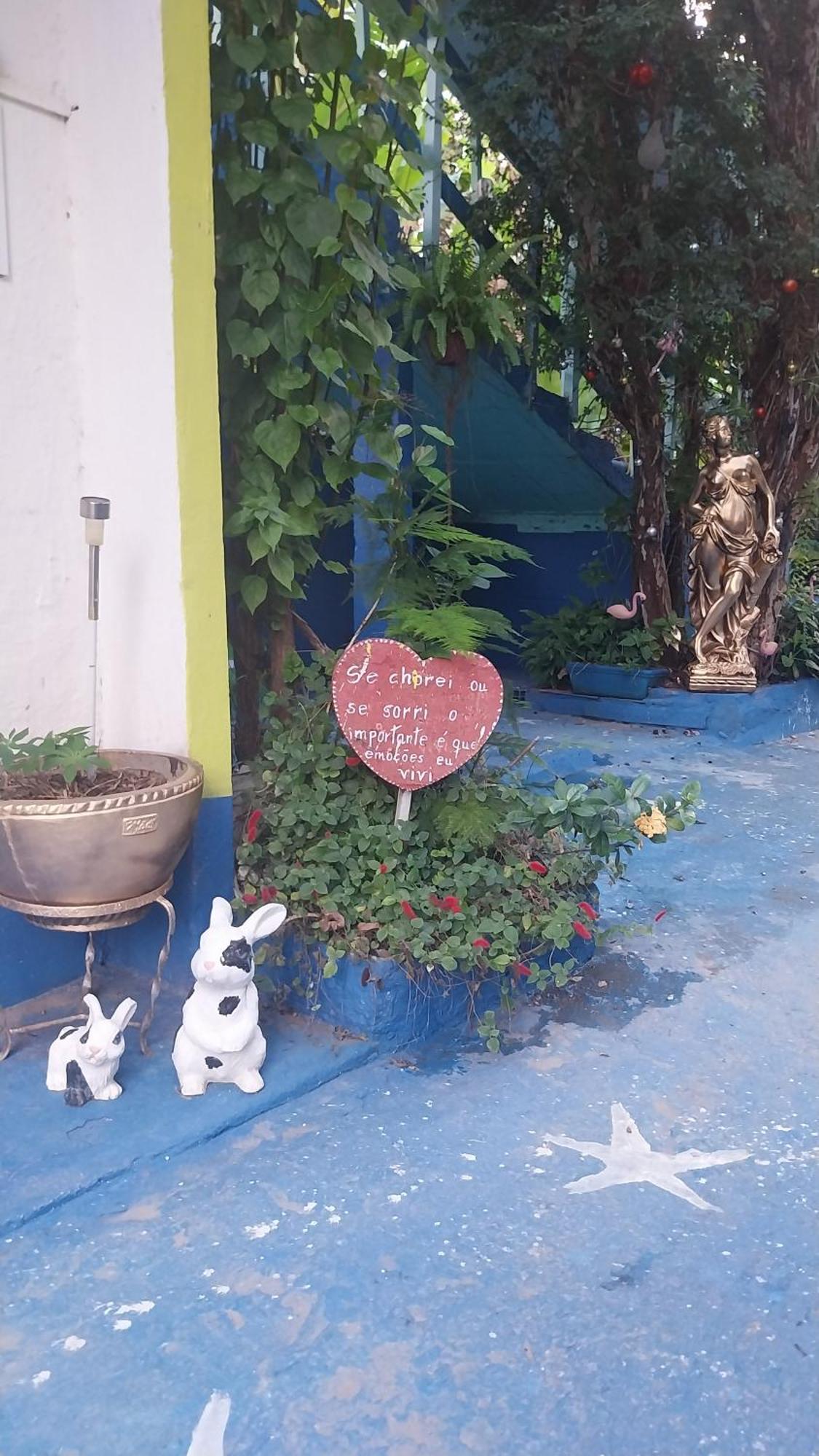POUSADA DO SANDRINHO no centro de Conservatória Exterior foto